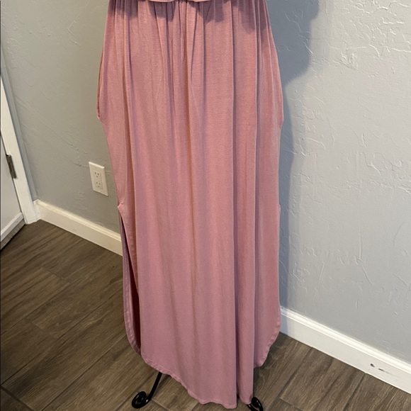 Sweet Lovely size medium women’s maxi dress w/ pockets. Blush. On/off shoulder - Picture 3 of 10